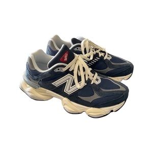 New Balance 9060 Unisex Sneakers in Outer Space | Men’s 8 / Women’s 9.5